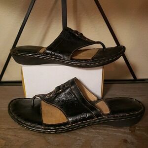 WOMEN'S BORN QUILL BLACK LEATHER COMFORT THONG T STRAP SANDALS SIZE 9M‎